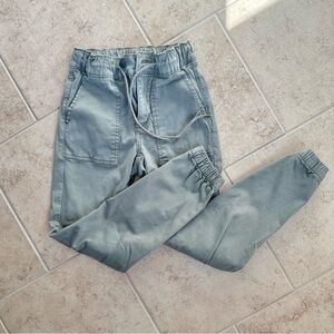 American eagle pants